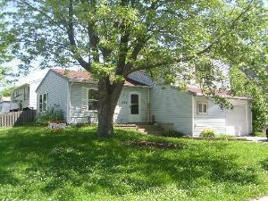 1855 Walden Cir., Aurora, IL 60506