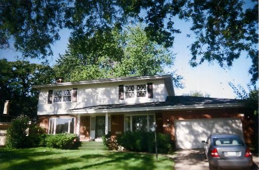 820 Central Park Ave., Flossmoor, IL 60422