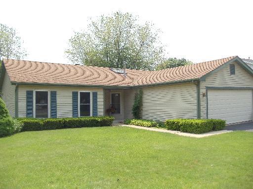 800 Timberwood Ln., Algonquin, IL 60102