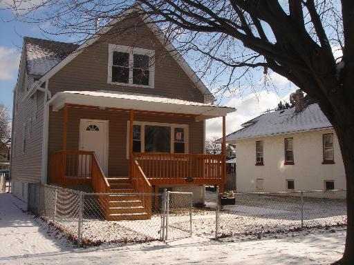 819 N 21st Ave., Melrose Park, IL 60160