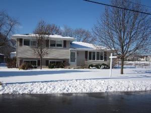 298 N Westwood Ave., Lombard, IL 60148