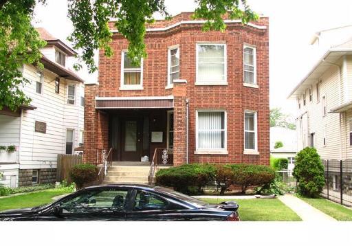 5144 W Montrose, Chicago, IL 60641