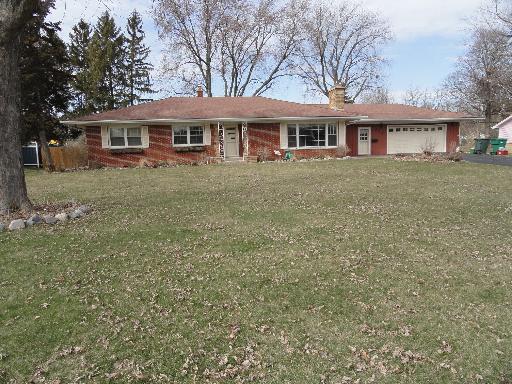 213 Windsor Dr., Dekalb, IL 60115