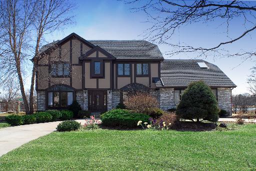 177 Saddlebrook Dr., Oak Brook, IL 60523