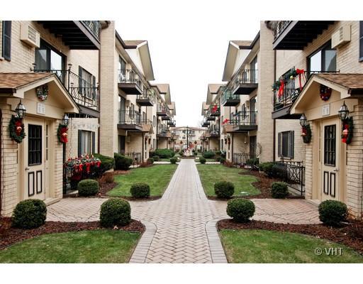 5143 N East River Rd. #353C, Chicago, IL 60656
