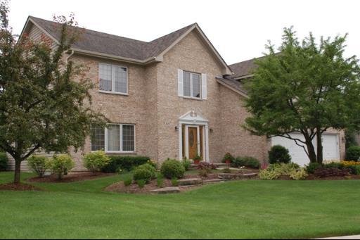 325 Brentwood Pl., Downers Grove, IL 60515