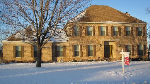15 Whitman Ter., Hawthorn Woods, IL 60047