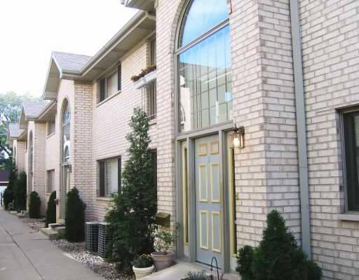 2031 N Harlem Ave. #1S, Chicago, IL 60707