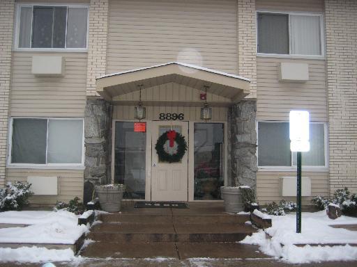 8896 David Pl. #2H, Des Plaines, IL 60016