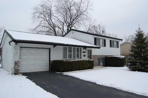 8749 S 84 Th Ave., Hickory Hills, IL 60457