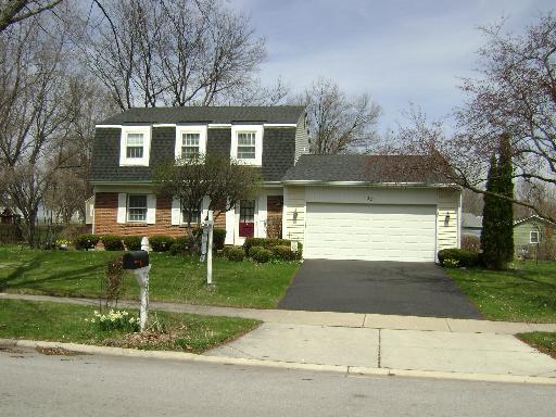 225 Ridgefield Ln., Naperville, IL 60565