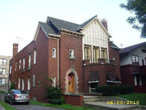 6929 S Chappel Ave., Chicago, IL 60649