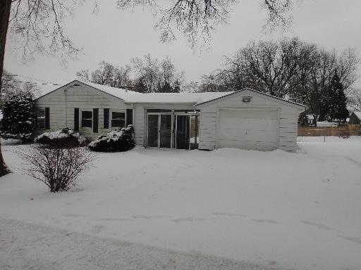 450 Wilcox Ave., Elgin, IL 60123