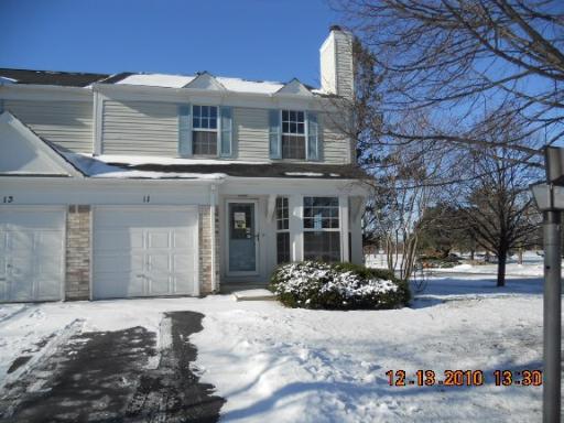 11 E Shagbark Ln., Streamwood, IL 60107