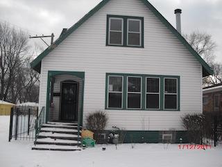 40 E 151st St., Harvey, IL 60426
