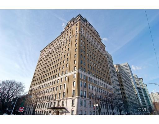 3500 N Lake Shore Dr. #12B, Chicago, IL 60657