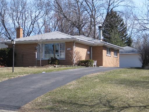 171 Brandon, Glen Ellyn, IL 60137