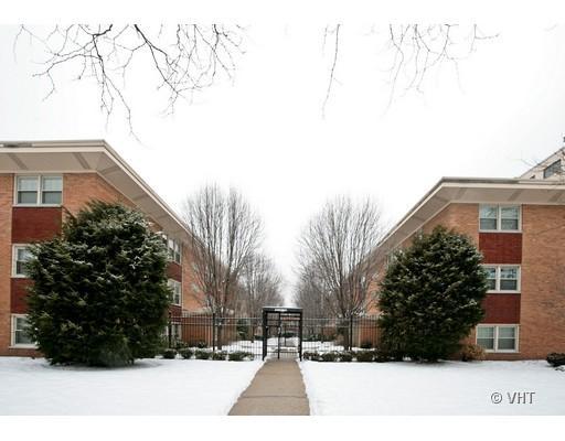 7526 N Ridge Ave. #2W, Chicago, IL 60645