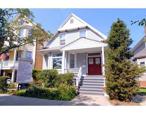 2024 W Berteau Ave., Chicago, IL 60618