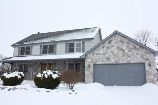41W119 Russell Rd., Elgin, IL 60123