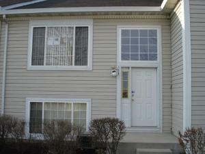 103 E Victoria Cir., North Aurora, IL 60542
