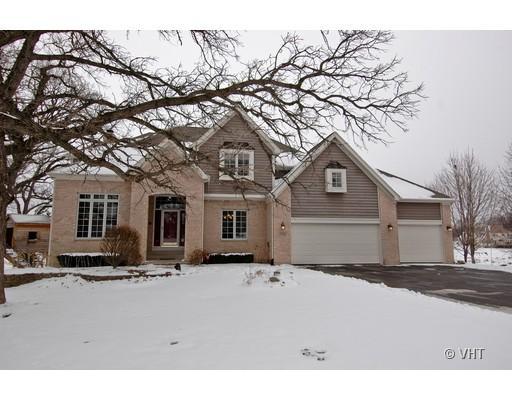 3202 Royal Woods Dr., Crystal Lake, IL 60014