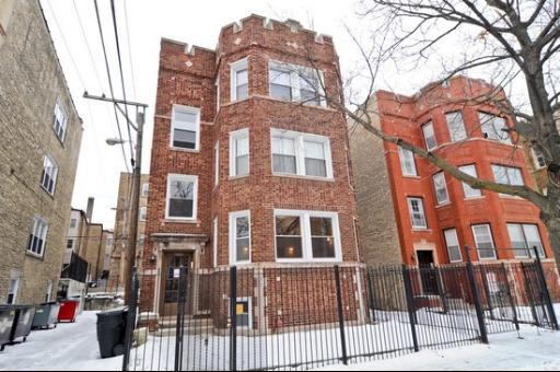 7400 N Hoyne Ave., Chicago, IL 60645