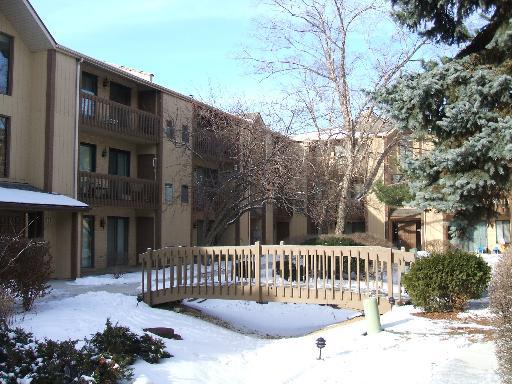 119 Olesen Dr. #2J, Naperville, IL 60540