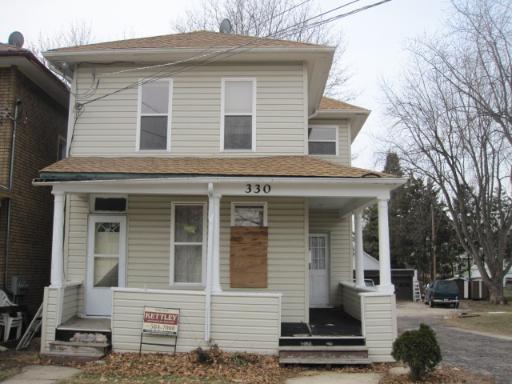 330 Moseley St., Elgin, IL 60123