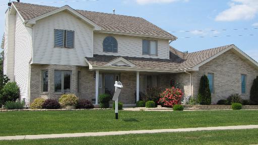 375 E Bethel Dr., Bourbonnais, IL 60914
