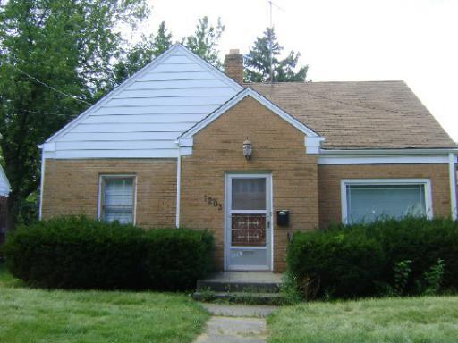 1203 21st St., Rockford, IL 61108