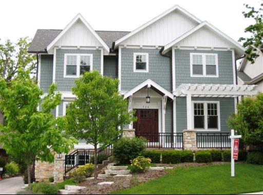 724 Meredith Pl., Glen Ellyn, IL 60137