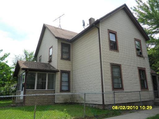 901 E Benton St., Aurora, IL 60505