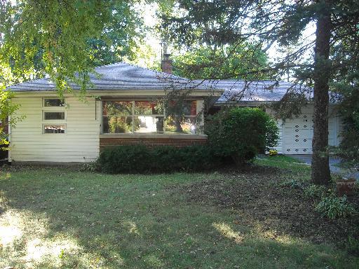 3932 Forest Ave., Downers Grove, IL 60515
