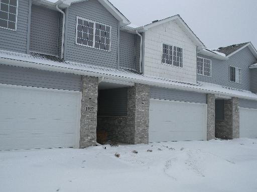 1931 Waters Edge Dr., Minooka, IL 60447