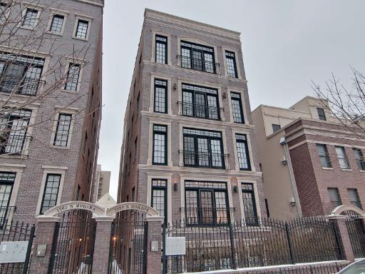 1359 N Mohawk Pl. #2, Chicago, IL 60610