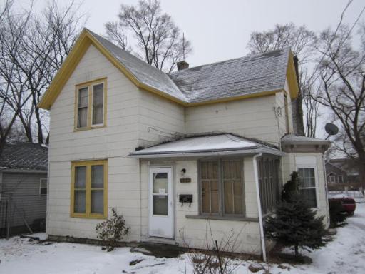 810 E Jackson St., Joliet, IL 60432