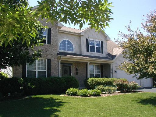 2048 Mark Cir., Bolingbrook, IL 60490