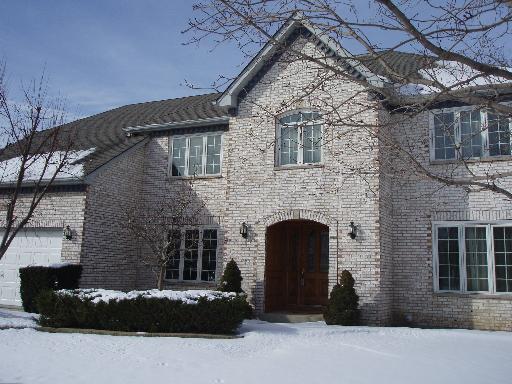 529 Braemar Ave., Naperville, IL 60563