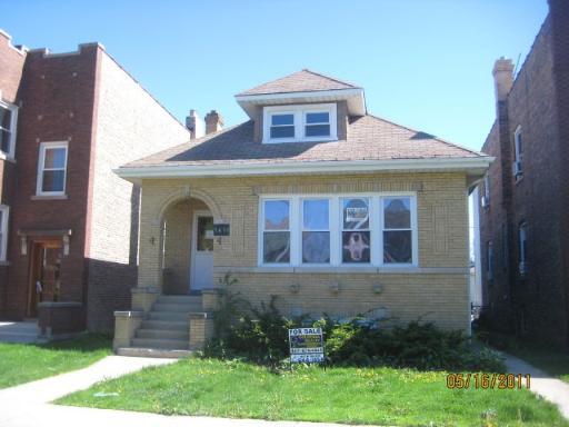 5451 W Melrose St., Chicago, IL 60641