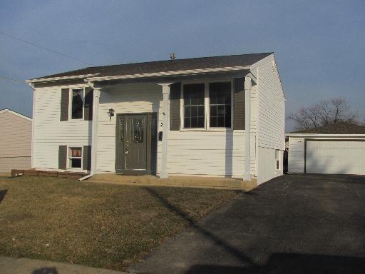 235 Gordon Ave., Romeoville, IL 60446
