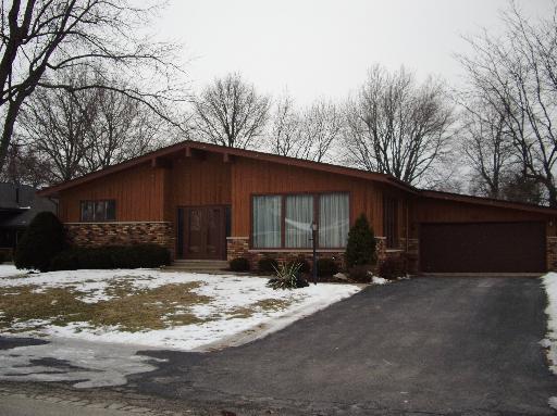 601 Meadow Ln., Beecher, IL 60401