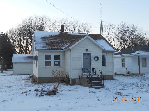 307 S East St., Gardner, IL 60424