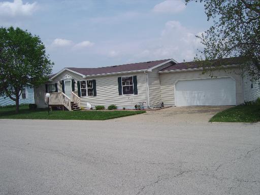 744 Mallard Cir., Sandwich, IL 60548