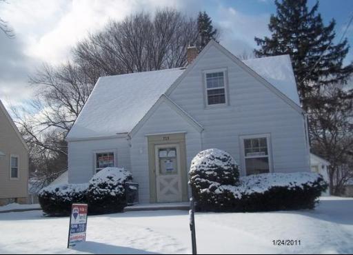723 Peter Ave., Rockford, IL 61108