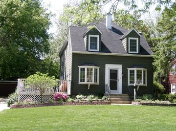 254 May Ave., Glen Ellyn, IL 60137