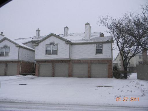 12 Kristin Cir. #3, Schaumburg, IL 60195