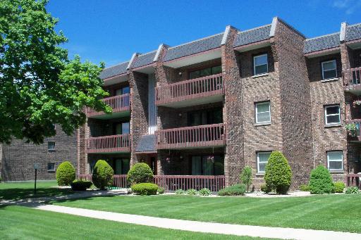 3716 215th St. #201, Matteson, IL 60443