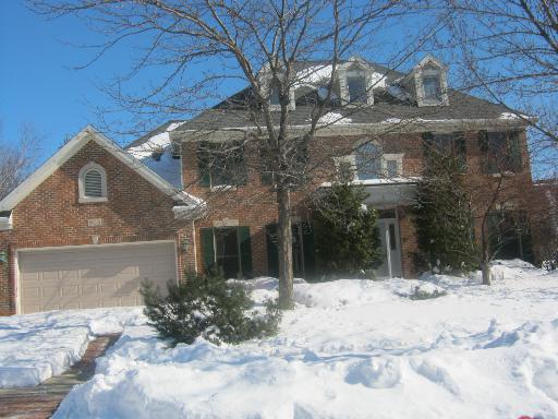 903 Waverly Ct., Aurora, IL 60502