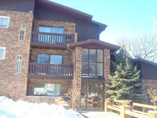 8459 S Archer Ave. #105, Willow Springs, IL 60480